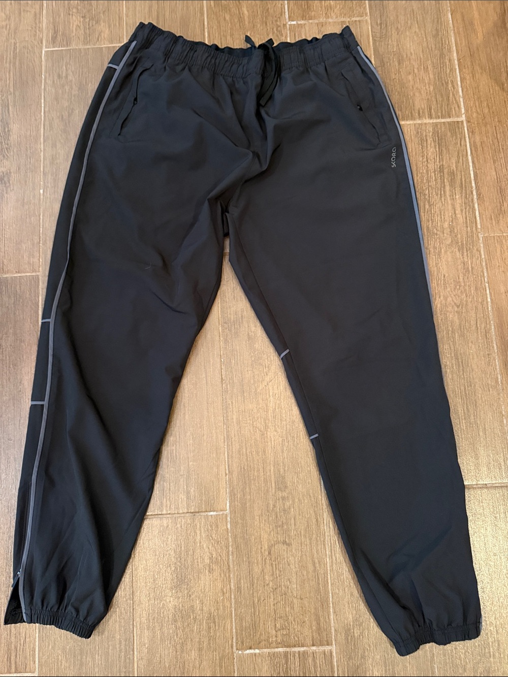 SKORA Men's Black Athletic Track Pants with Reflective Trim. Worn Once!